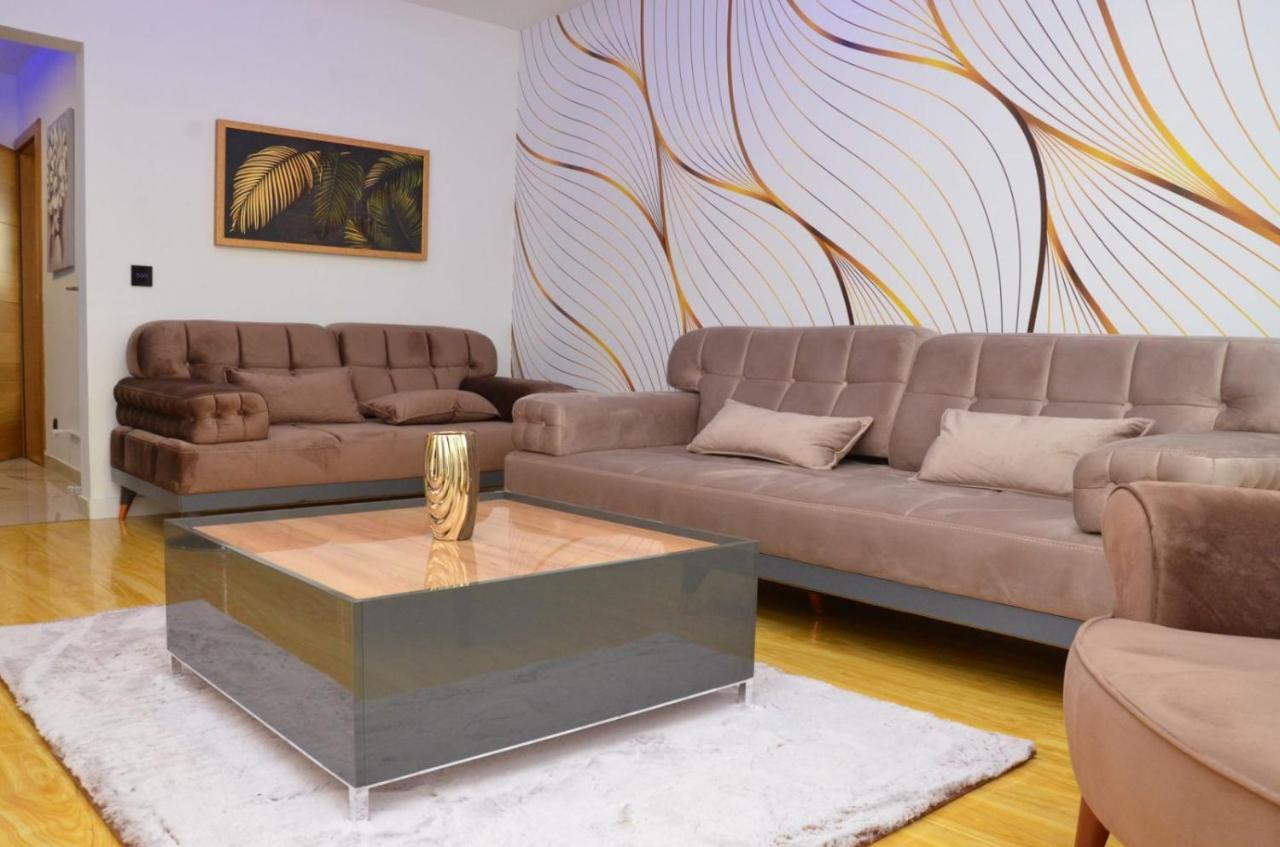 Apartament Centar 5 Star Kraljevo Zewnętrze zdjęcie